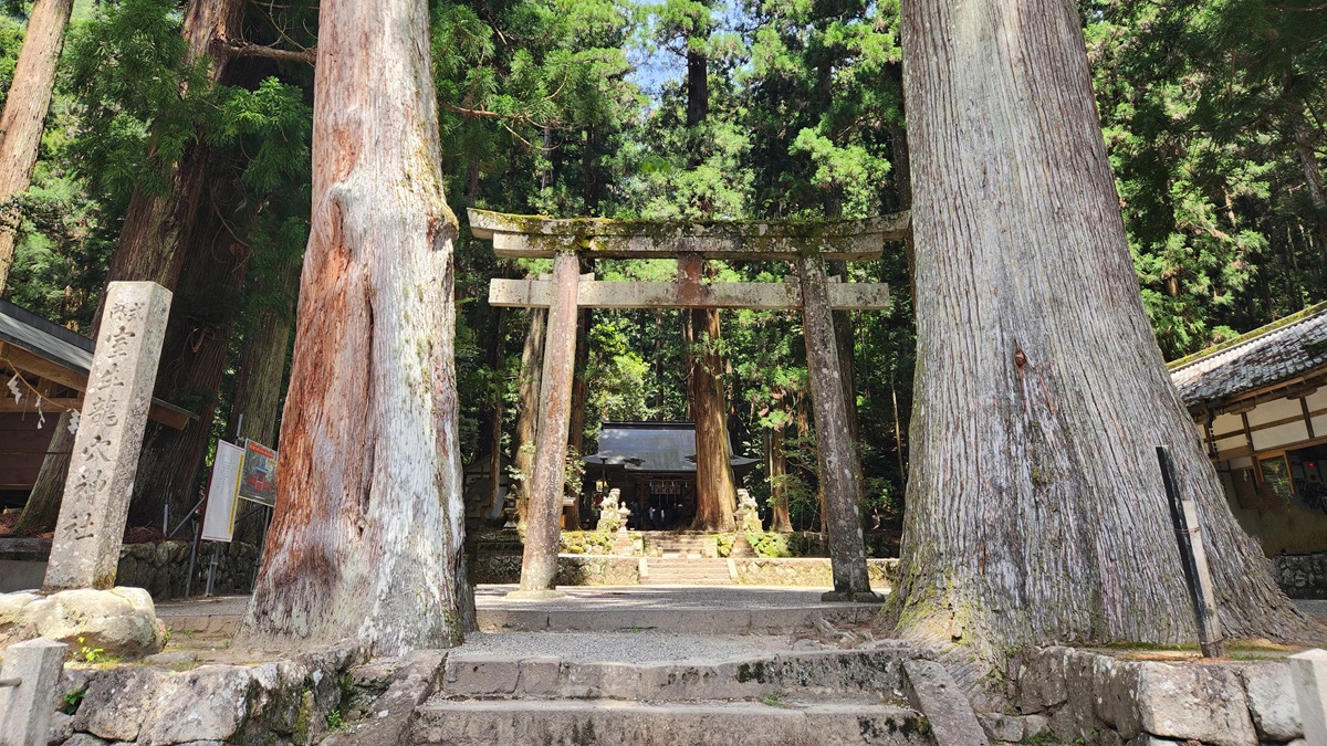 龍神様に会える！奈良県宇陀市の室生龍穴神社アクセス＆参拝のコツ